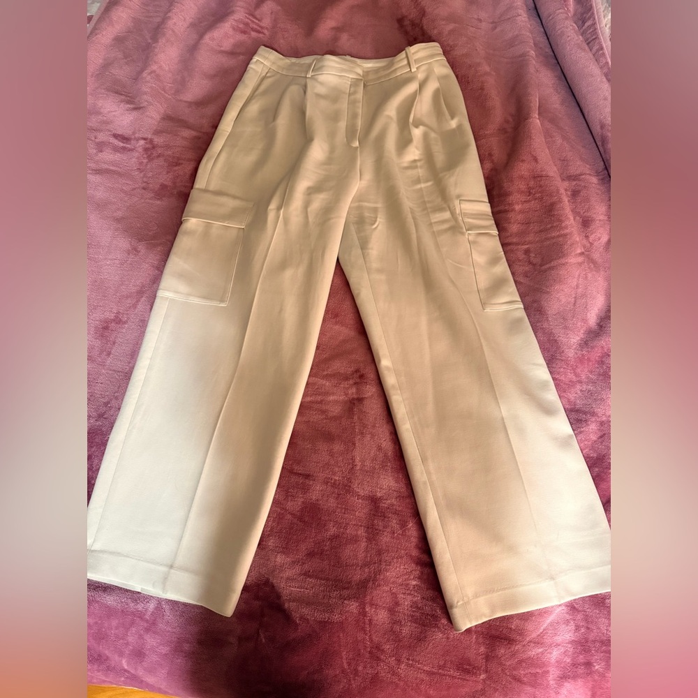 Aritizia Babaton Cream High-Waisted Cargo Trousers